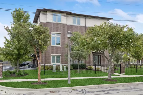 19 Forest Ave, River Forest, IL 60305