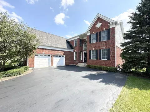 22 Championship Pkwy, Hawthorn Woods, IL 60047