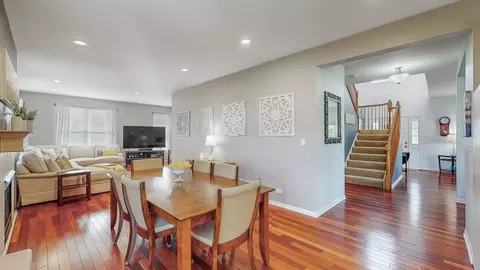 Other - 745 Red Barn Ln, Elgin, IL 60124 photo 4 of 9