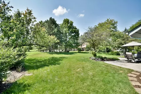 Exterior - 484 Parkview Pl, Burr Ridge, IL 60527 photo 8 of 9