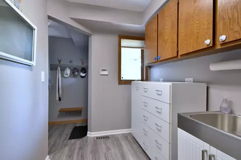 Other - 484 Parkview Pl, Burr Ridge, IL 60527 photo 7 of 11