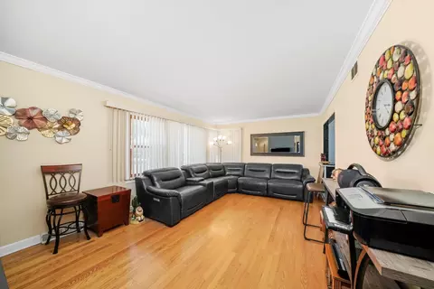 Living - 1106 Arthur Ave, Berkeley, IL 60163 photo 2 of 3