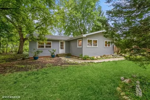 3103 Charlotte Ave, Mchenry, IL 60050