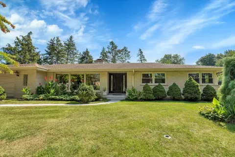 1109 Maple Ln, Prospect Heights, IL 60070