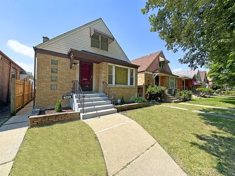 9254 S Aberdeen St, Chicago, IL 60620