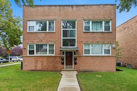5300 N California Ave #1N, Chicago, IL 60625