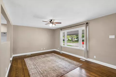 1605 Normandy Dr, Champaign, IL 61821 photo 6
