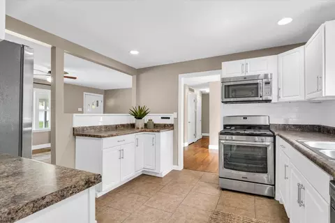 1605 Normandy Dr, Champaign, IL 61821 photo 11