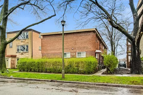 8318 Keating Ave #A, Skokie, IL 60076