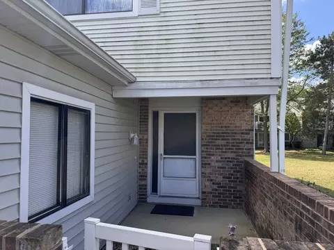 609 Breakers Pt, Schaumburg, IL 60194