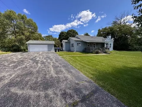 37611 Green Bay Rd, Beach Park, IL 60087