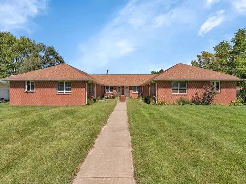 530 E 550 E Division St, Coal City, IL 60416