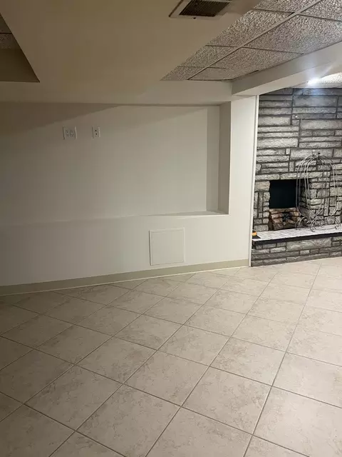 943 E 84th Pl, Chicago, IL 60619 photo 22