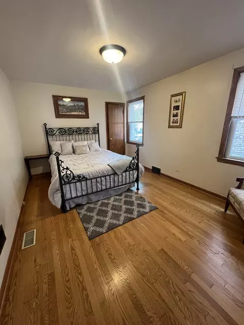 943 E 84th Pl, Chicago, IL 60619 photo 10