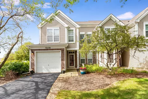 2236 Rossiter Pkwy, Plainfield, IL 60586