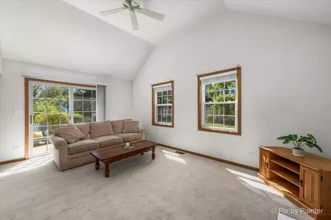 Living - 802 Burning Trl, Carol Stream, IL 60188 photo 7 of 8
