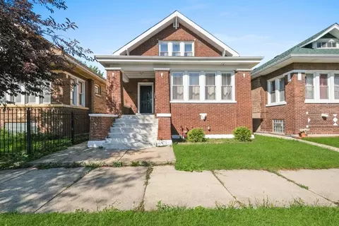 8014 S May St, Chicago, IL 60620