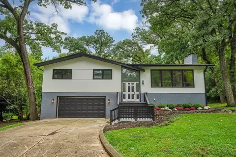 1001 Oak Ln, Algonquin, IL 60102 photo 1