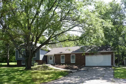 10600 Ridge Ln, Marengo, IL 60152