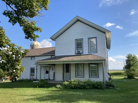 15702 Farm School Rd, Durand, IL 61024