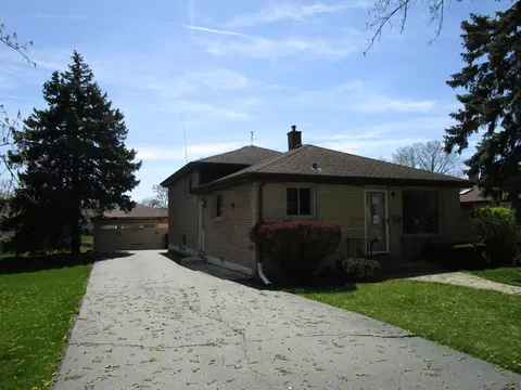 41 W Rozanne Dr, Addison, IL 60101 photo 2