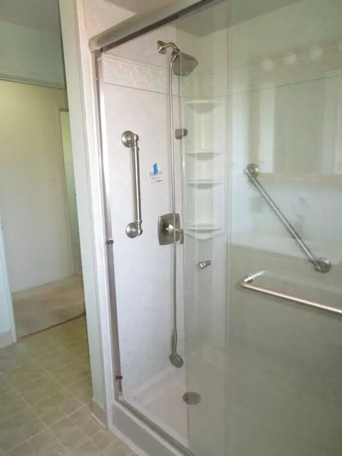 41 W Rozanne Dr, Addison, IL 60101 photo 9