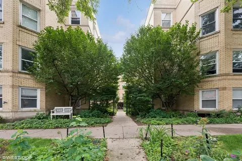 1417 W Catalpa Ave #3E, Chicago, IL 60640