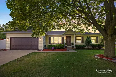 895 Heather Dr, Bourbonnais, IL 60914