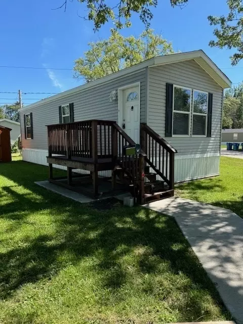 64 Baron Ave, Pontiac, IL 61764