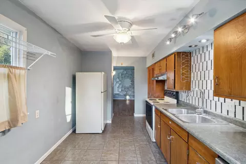 1417 Winter Dr, Freeport, IL 61032 photo 10