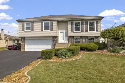 7500 W Wishing Well Dr, Frankfort, IL 60423