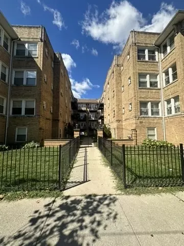 4812 N Avers Ave #2W, Chicago, IL 60625