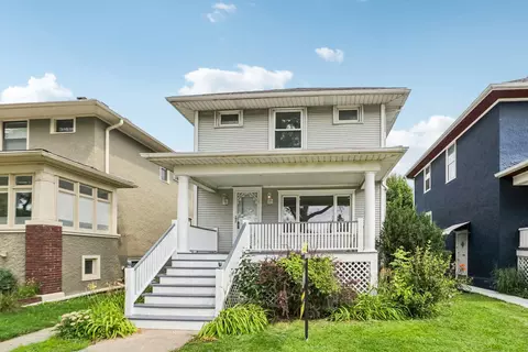 5820 W Berenice Ave, Chicago, IL 60634