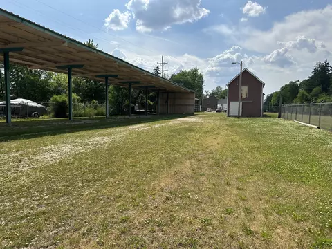 120 Monroe St, Genoa, IL 60135