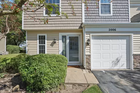 2006 Muirfield Cir, Elgin, IL 60123