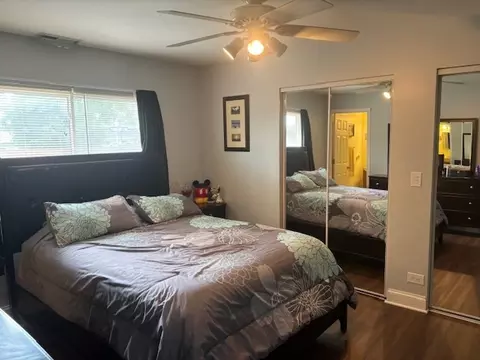 397 Newton St, Hoffman Estates, IL 60169 photo 5