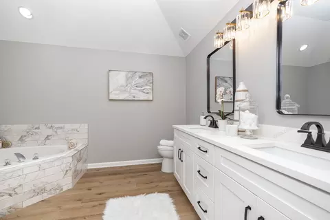 Bath - 24965 Brett St, Plainfield, IL 60544 photo 2 of 4
