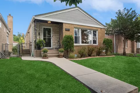 6043 N Troy St, Chicago, IL 60659