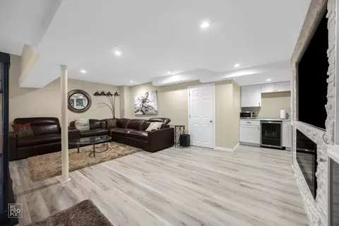 422 Central Ave, Matteson, IL 60443 photo 21