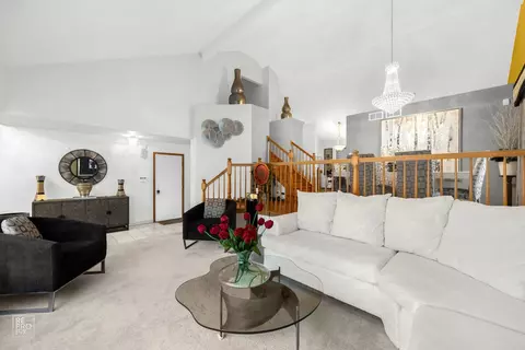 422 Central Ave, Matteson, IL 60443 photo 4
