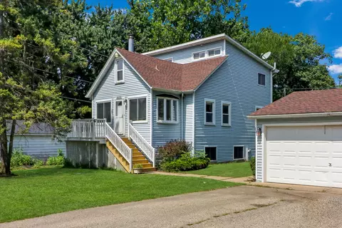 25120 W Crawford Ave, Antioch, IL 60002