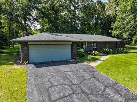 Exterior - 15638 E Timberlane Dr, Davis Junction, IL 61020 photo 2 of 17