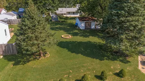 101 Tanner Dr, Bloomington, IL 61701 photo 5