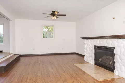101 Tanner Dr, Bloomington, IL 61701 photo 9