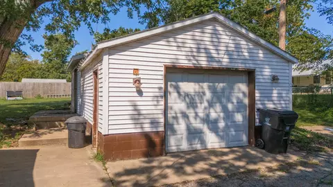 101 Tanner Dr, Bloomington, IL 61701 photo 34