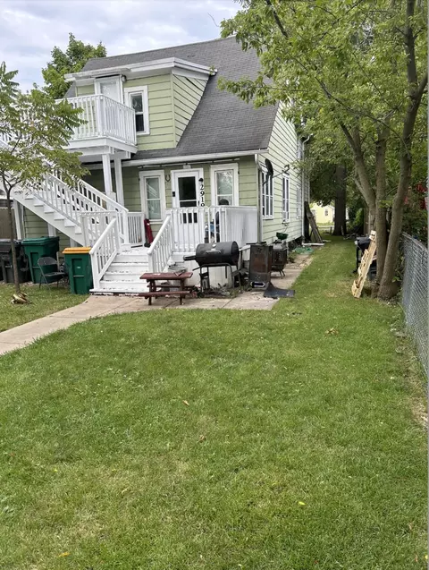 2919 Gideon Ave, Zion, IL 60099