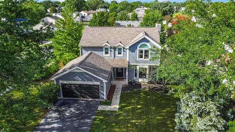 1221 Saratoga Dr, Carol Stream, IL 60188