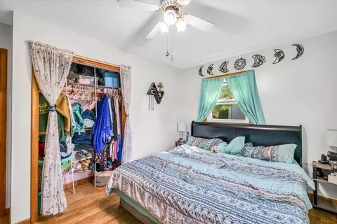 Bedroom - 205 Hickory Dr, Roberts, IL 60962 photo 3 of 5