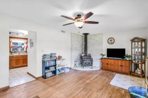 Other - 205 Hickory Dr, Roberts, IL 60962 photo 4 of 11