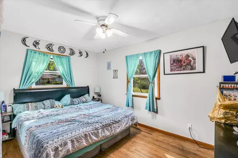 Bedroom - 205 Hickory Dr, Roberts, IL 60962 photo 2 of 5